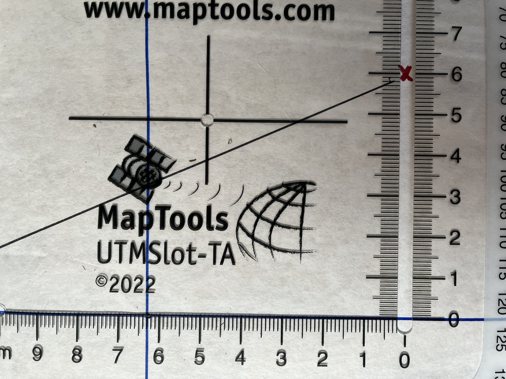 Slot tool measuring coordinates of a point